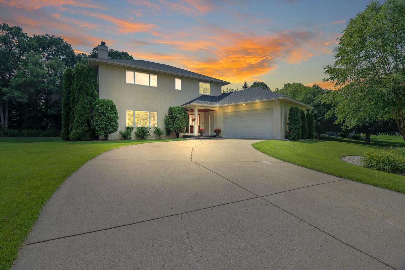 10535 Forestview Circle N