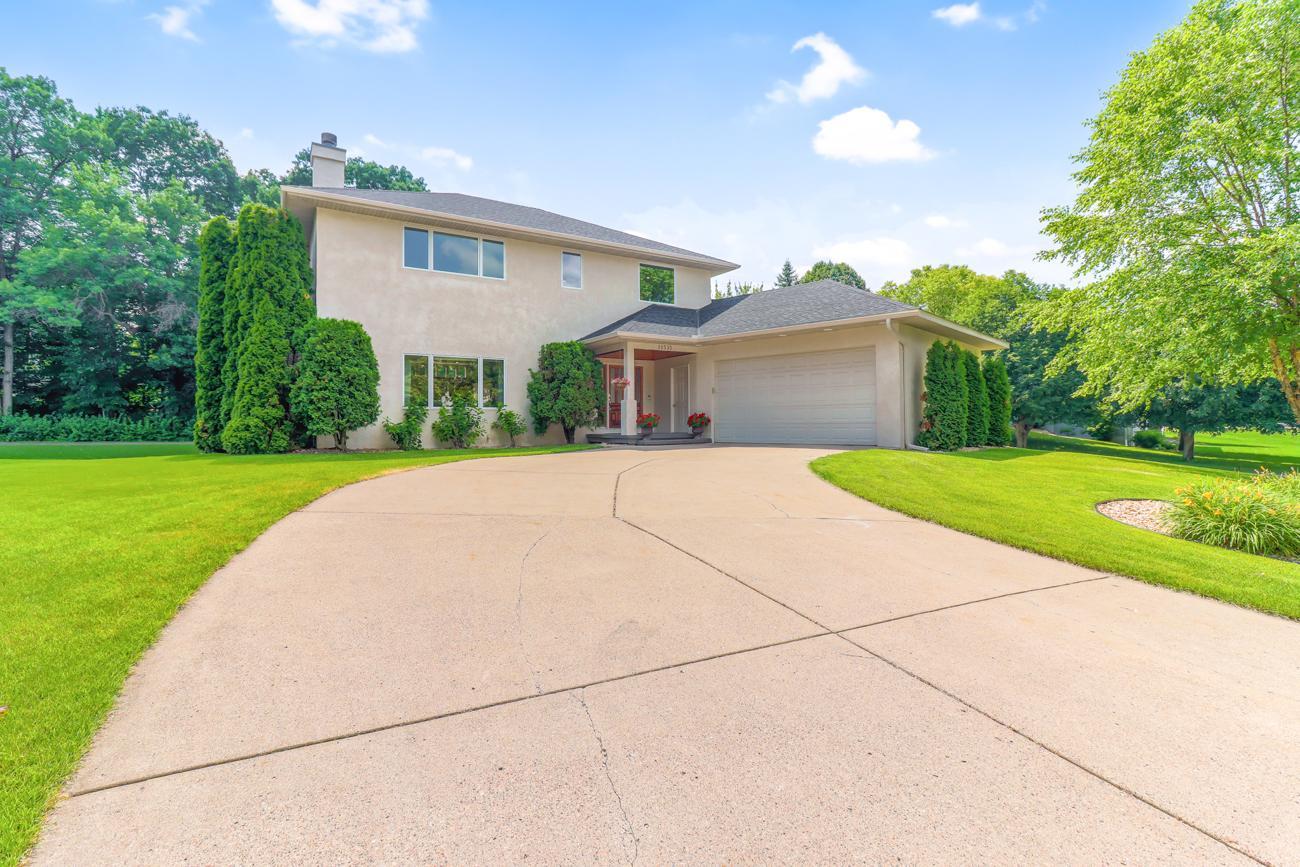 10535 Forestview Circle N