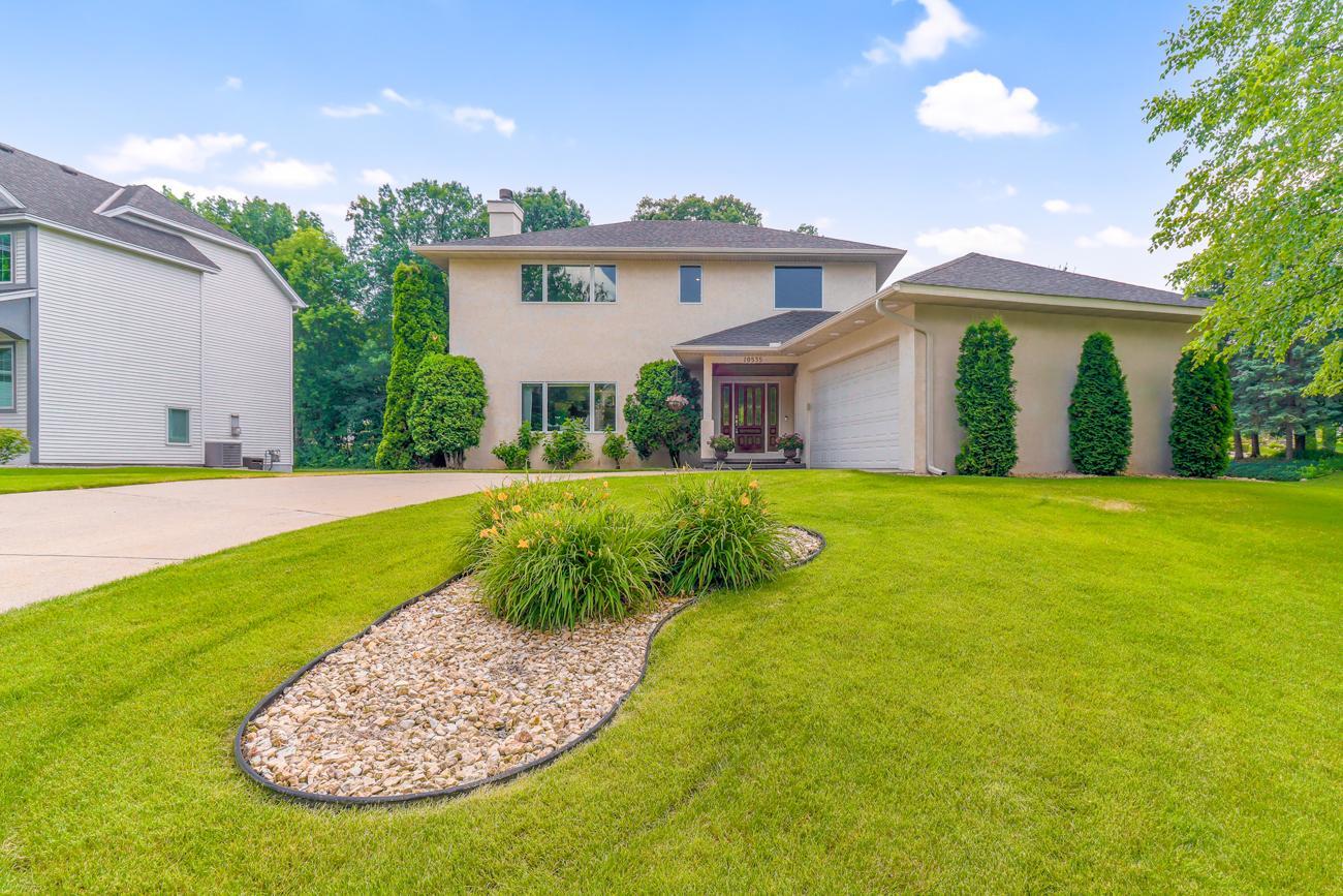 10535 Forestview Circle N