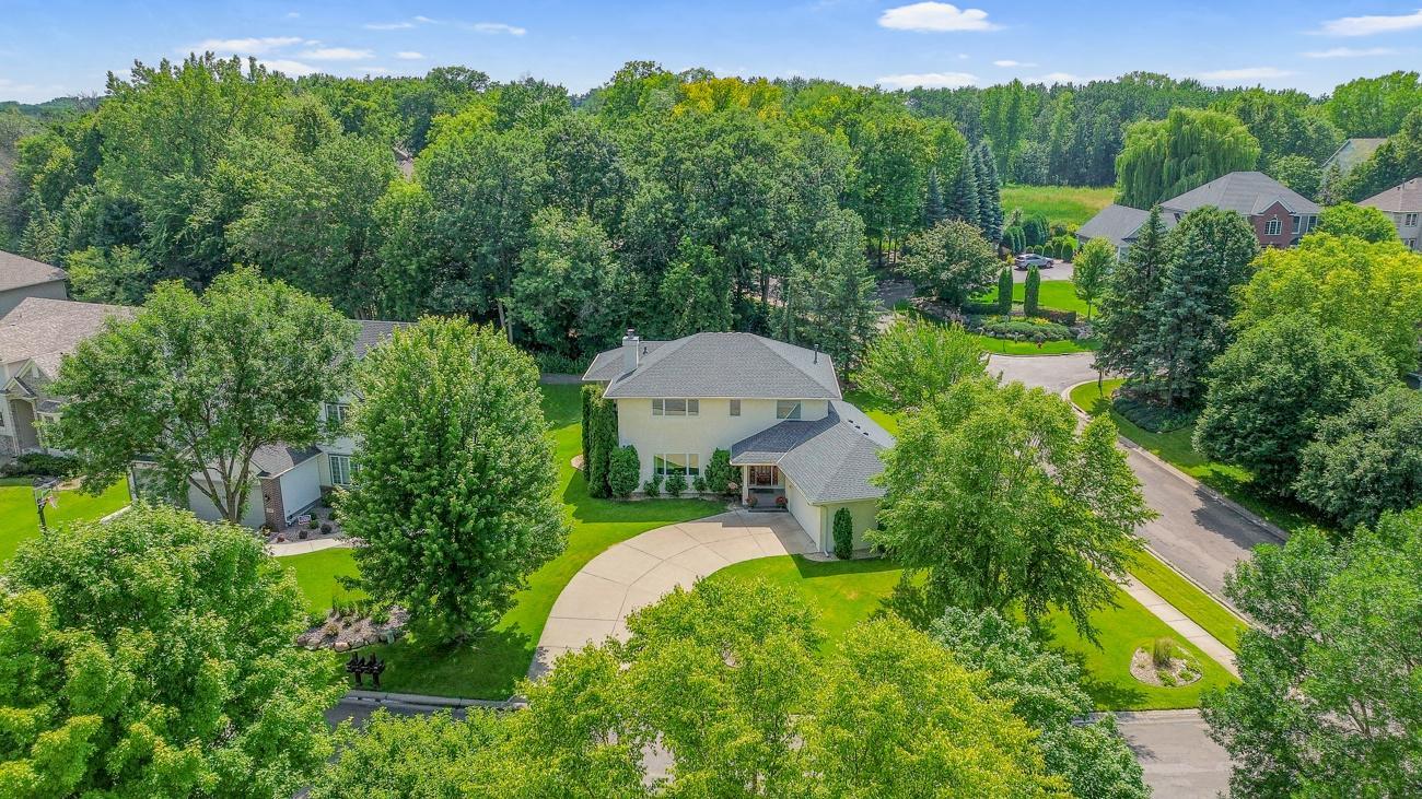 10535 Forestview Circle N