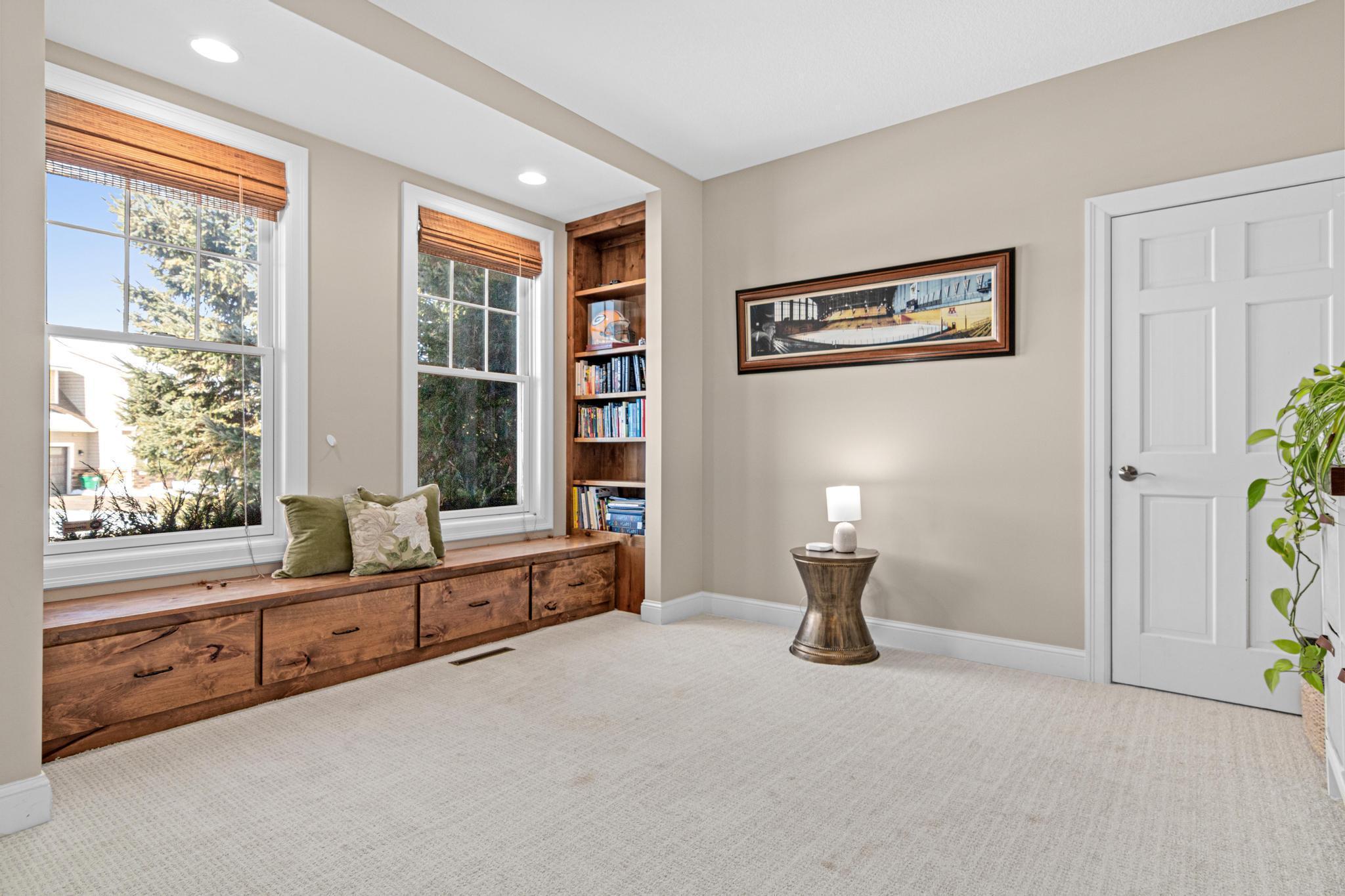 2340 Glendale Cove Lane