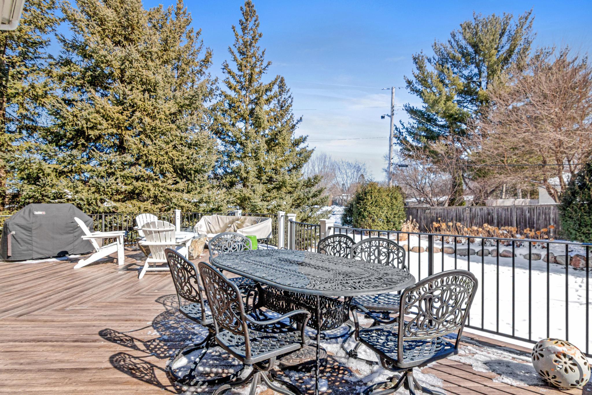 2340 Glendale Cove Lane