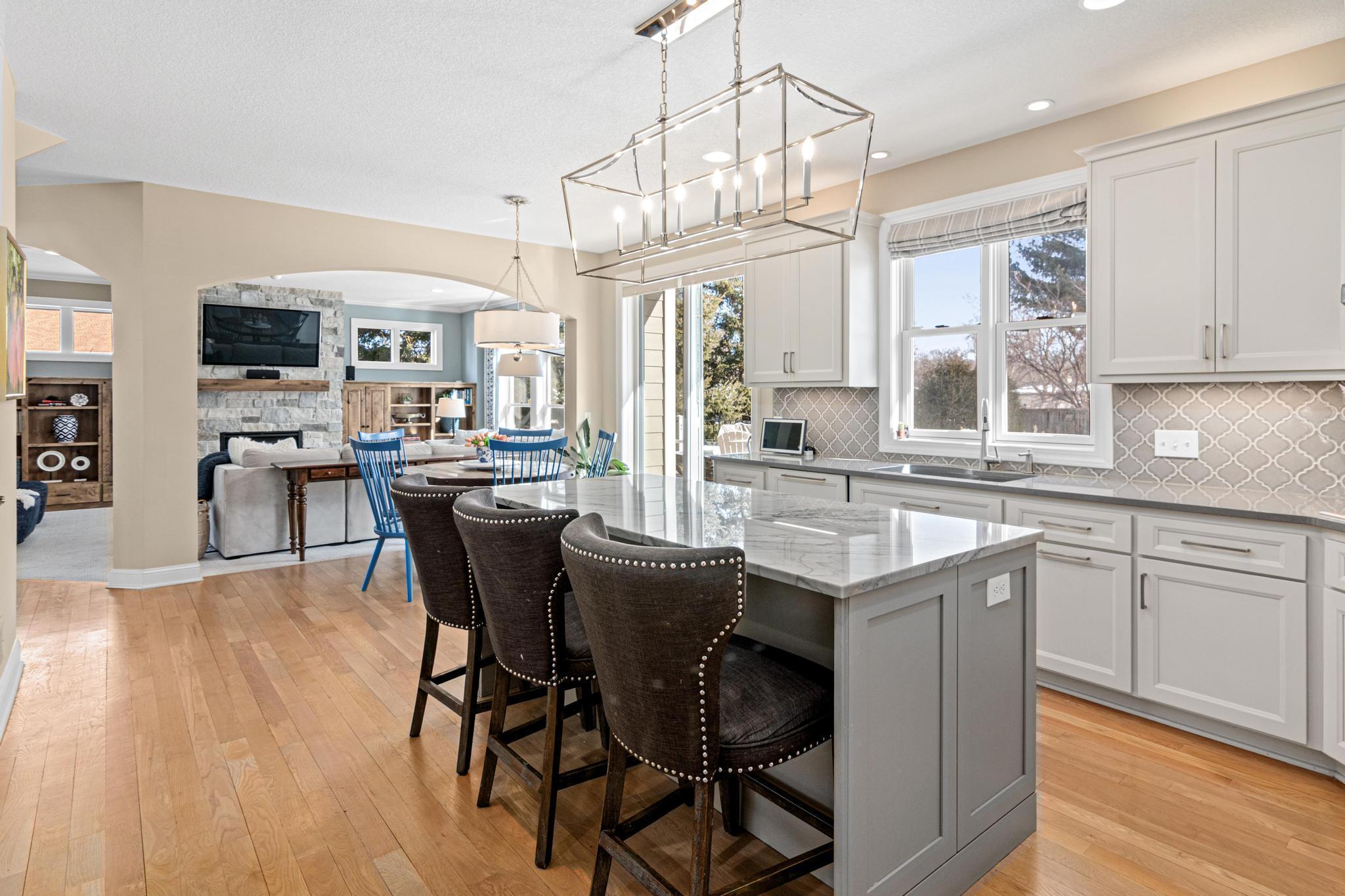 2340 Glendale Cove Lane