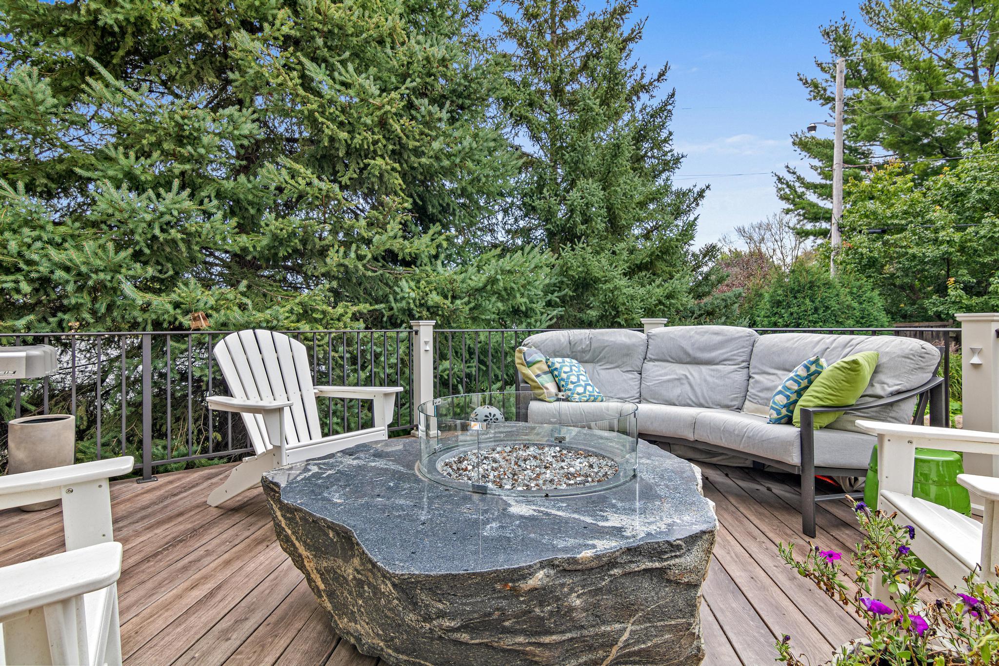 2340 Glendale Cove Lane