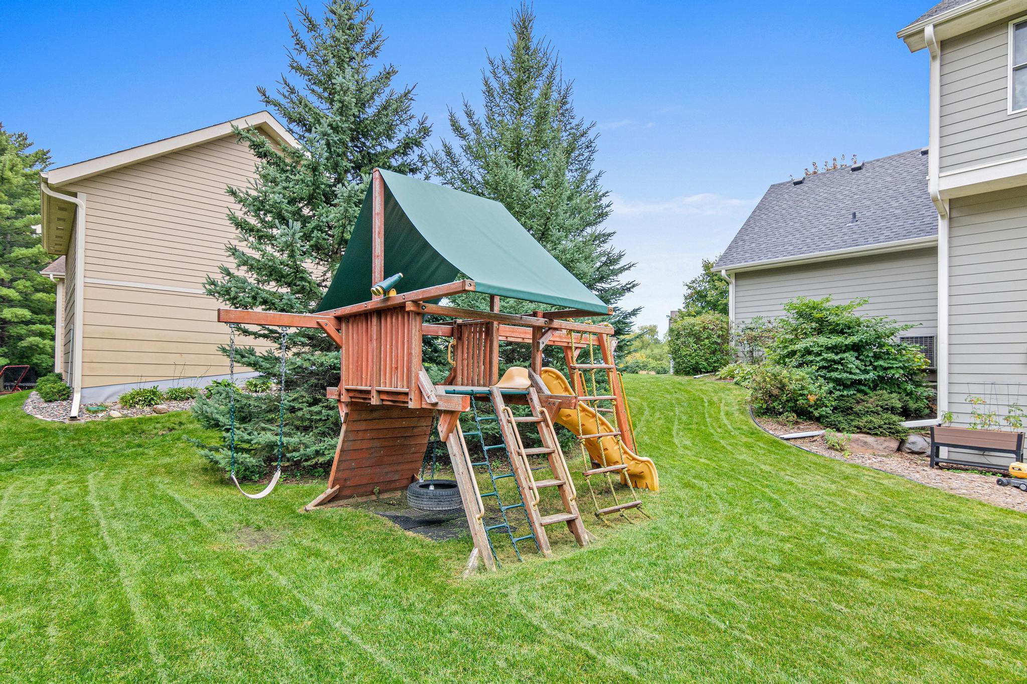 2340 Glendale Cove Lane