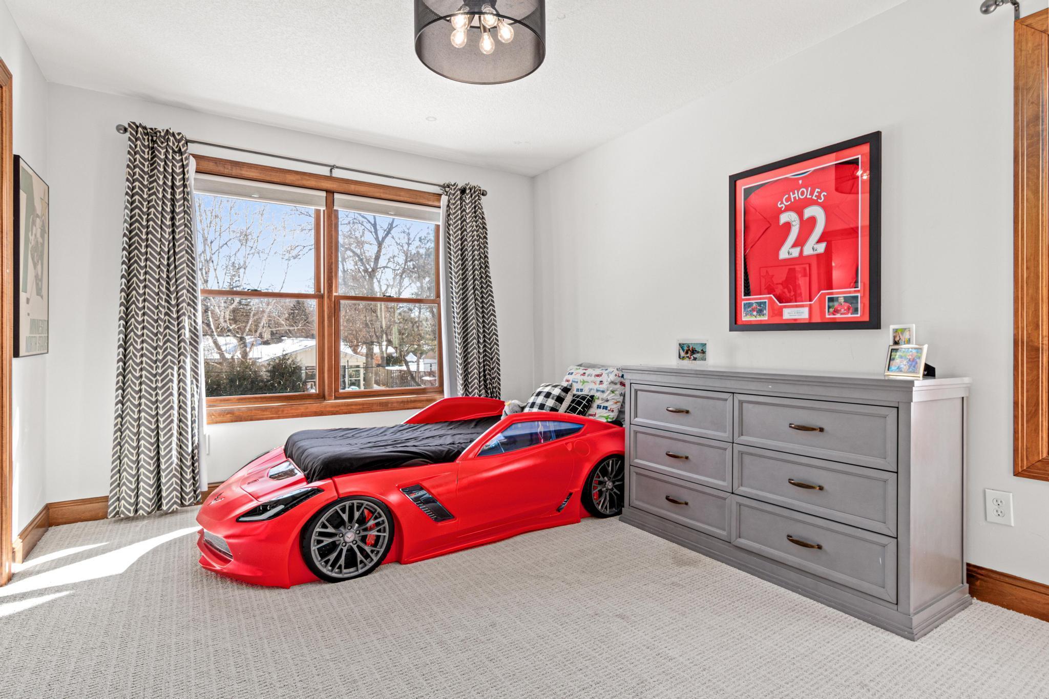 2340 Glendale Cove Lane