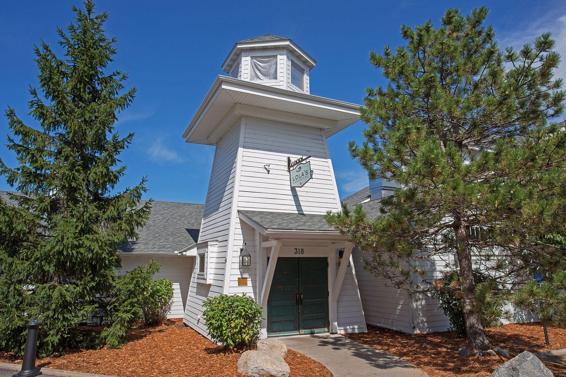 869 Yellowstone Trail