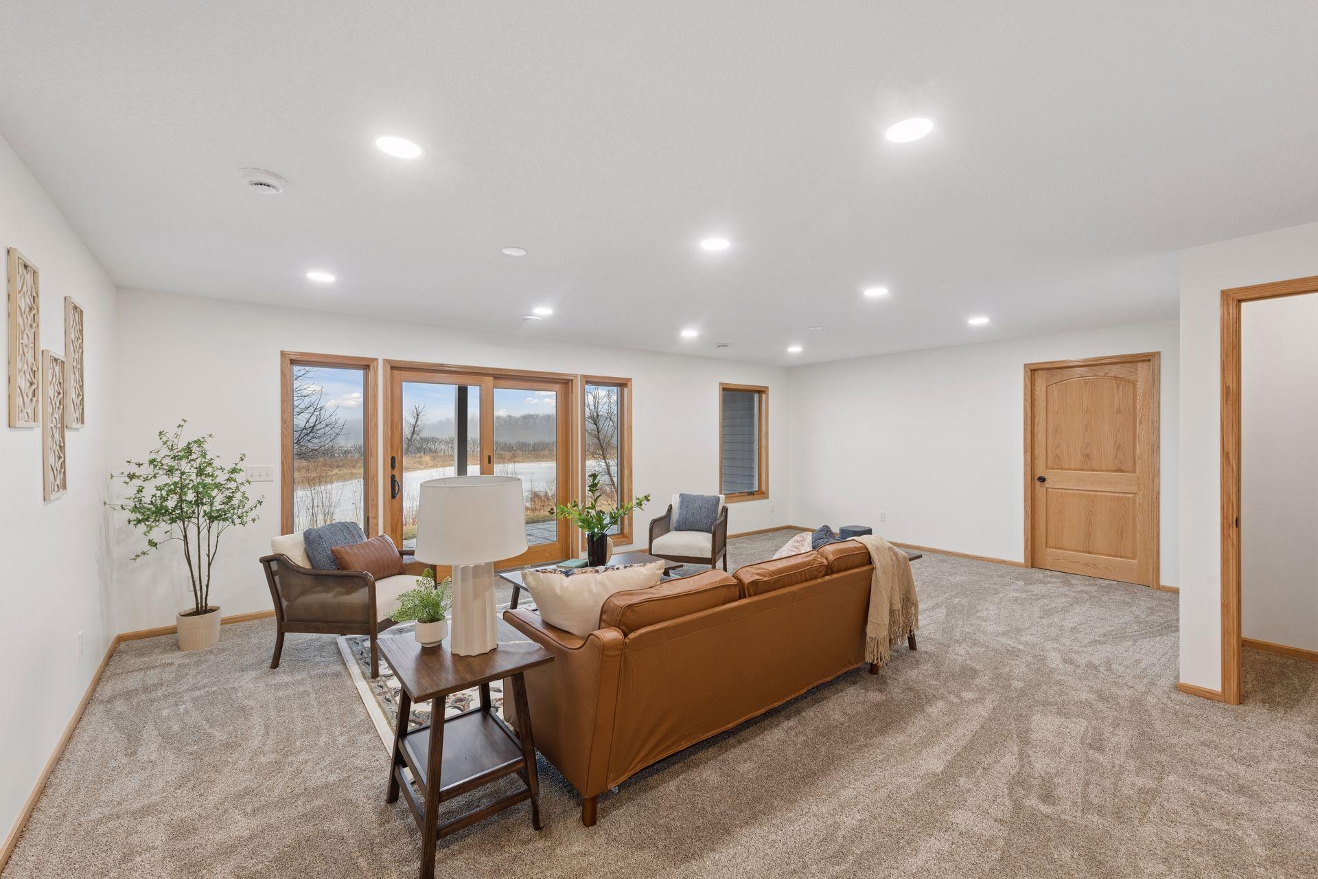 869 Yellowstone Trail