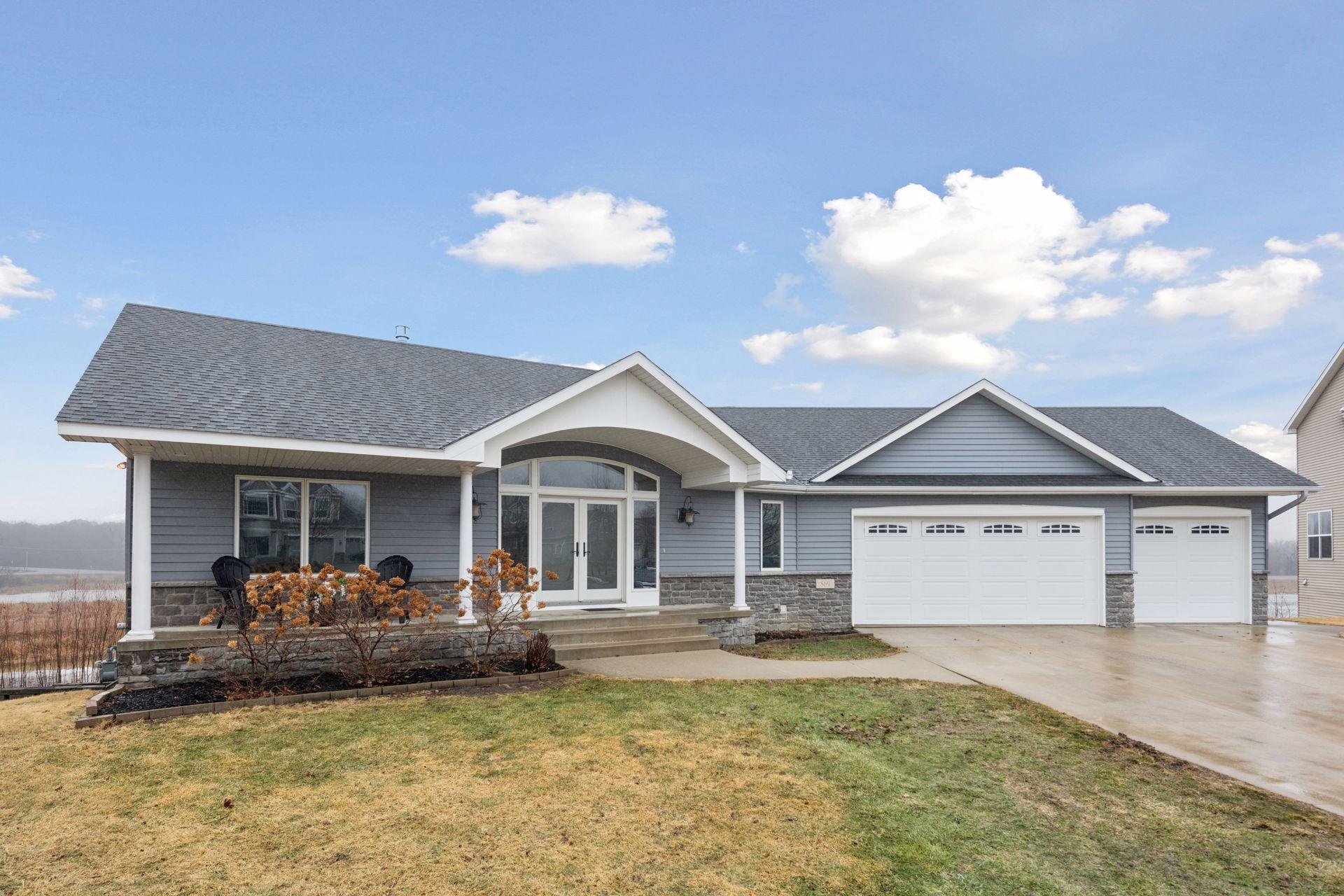 869 Yellowstone Trail