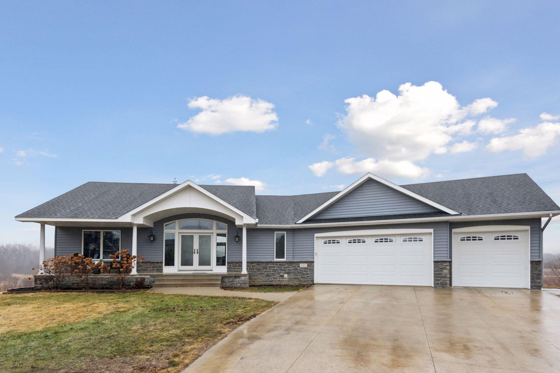869 Yellowstone Trail