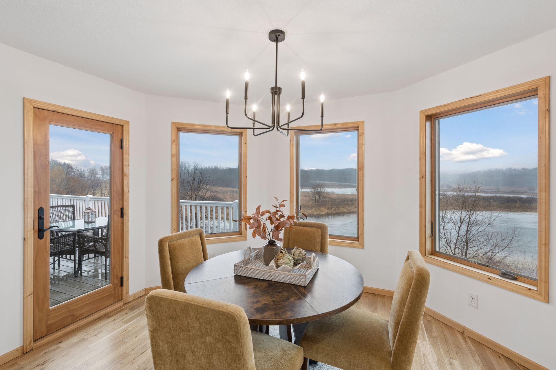 869 Yellowstone Trail