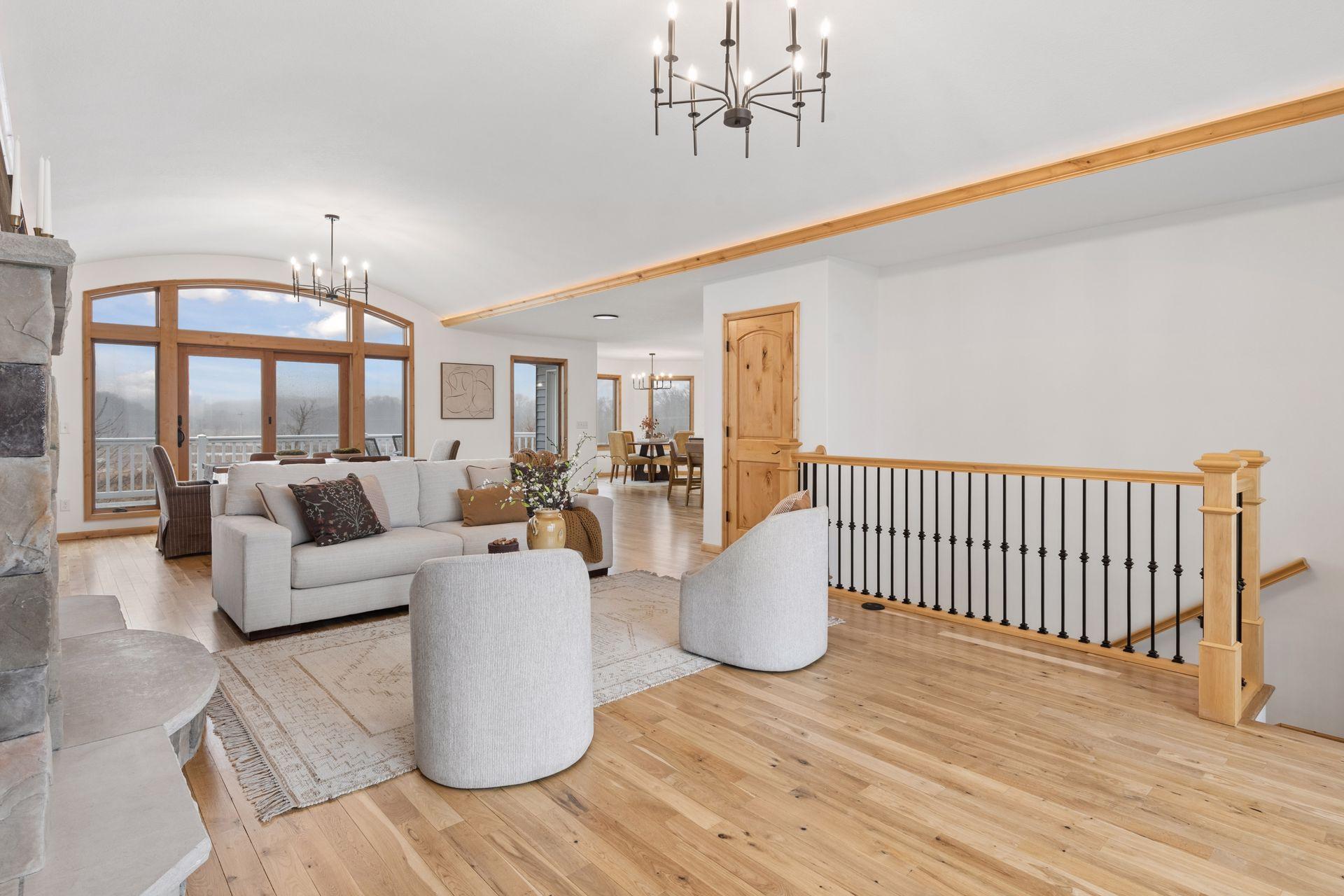869 Yellowstone Trail
