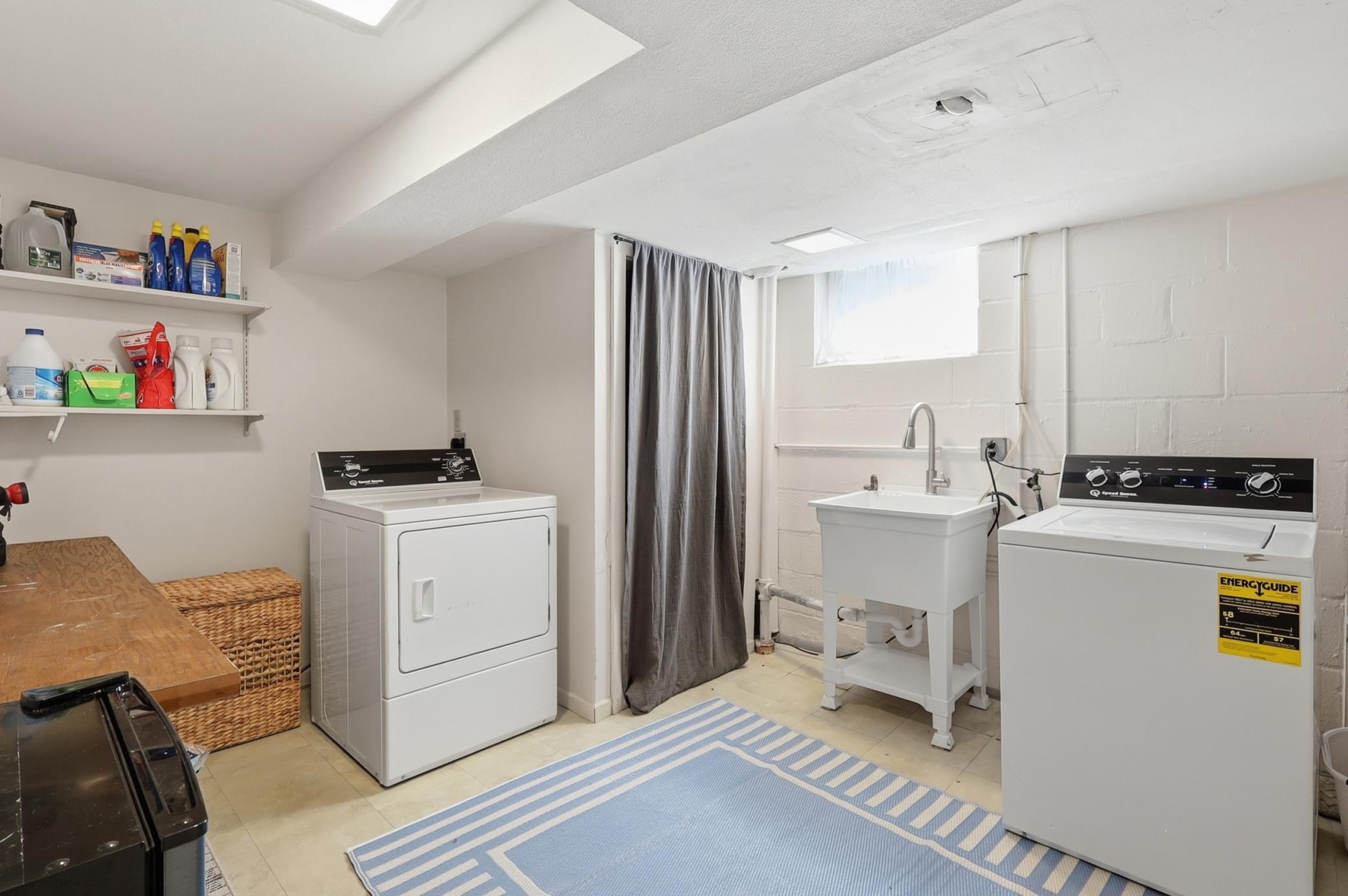 6340 Tingdale Avenue