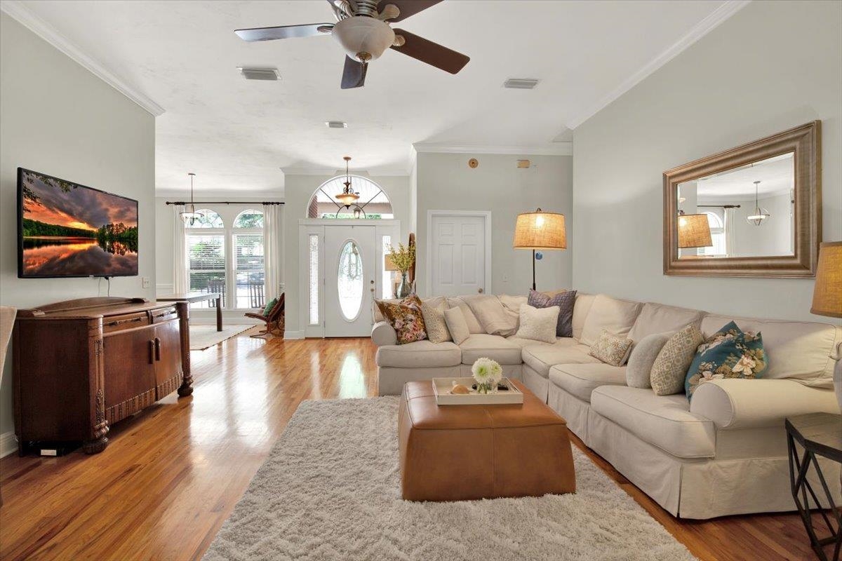 3425 Welwyn Way