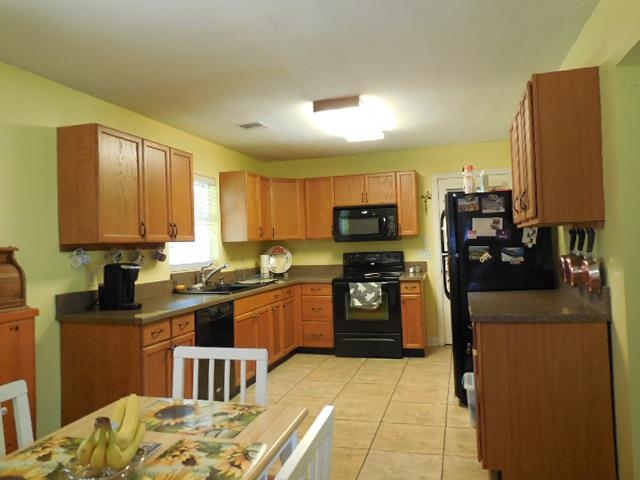 1702 Verina Court