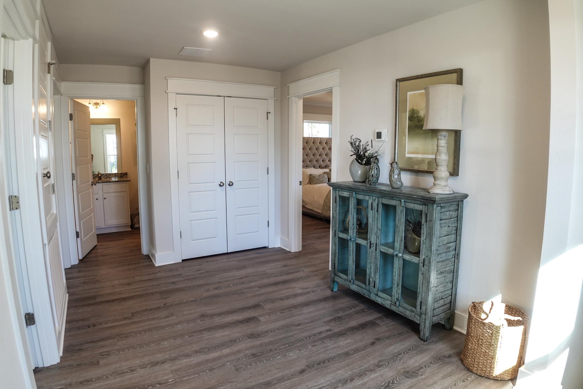 301 Fairview Lane