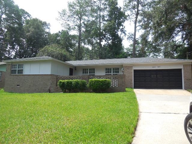 1815 Salmon Drive