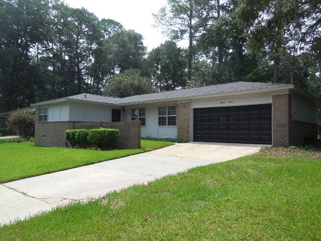 1815 Salmon Drive