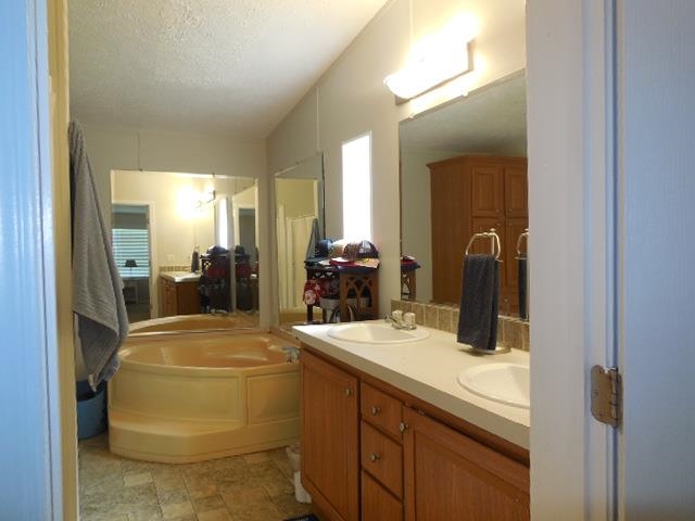 10368 Roger Hamlin Road