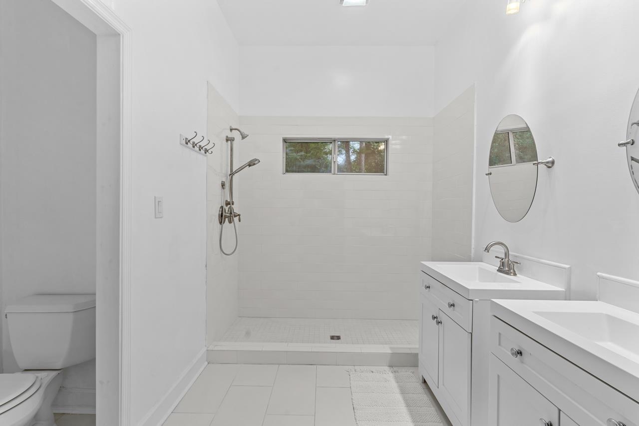 188 W Rosehill Drive