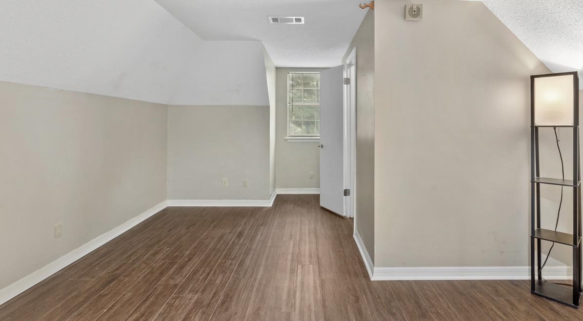 188 W Rosehill Drive