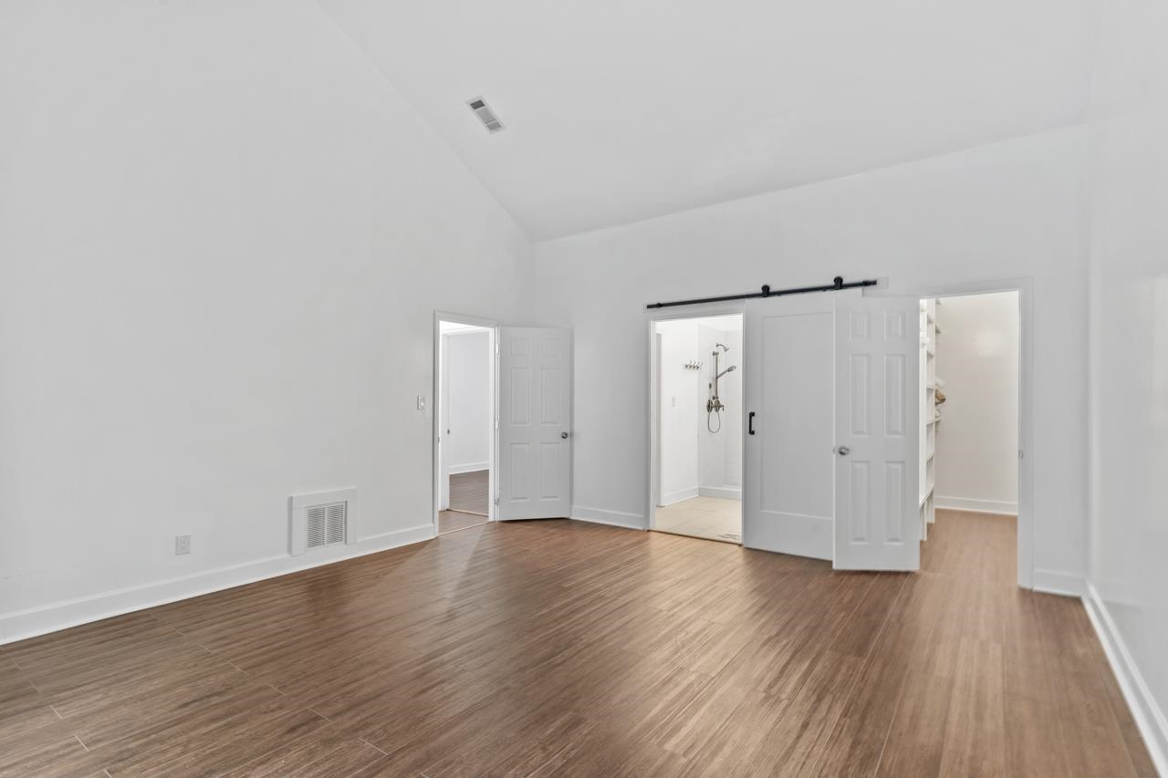 188 W Rosehill Drive