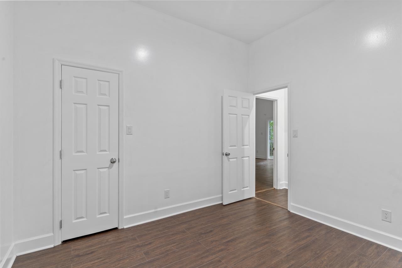 188 W Rosehill Drive