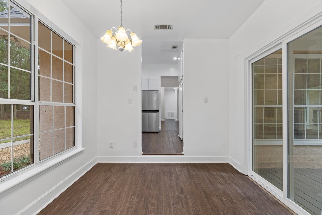 188 W Rosehill Drive