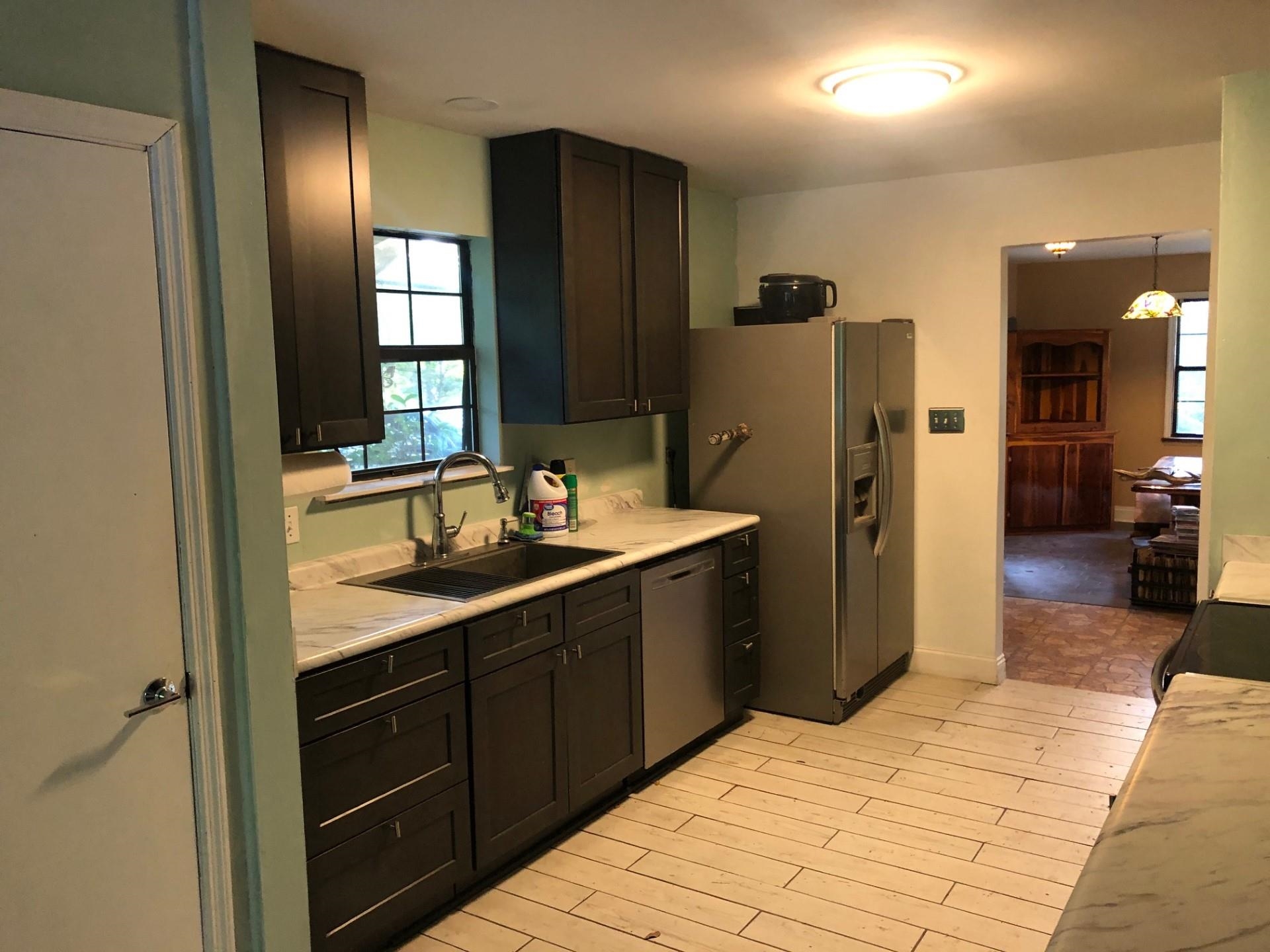 8101 Hugh Lane