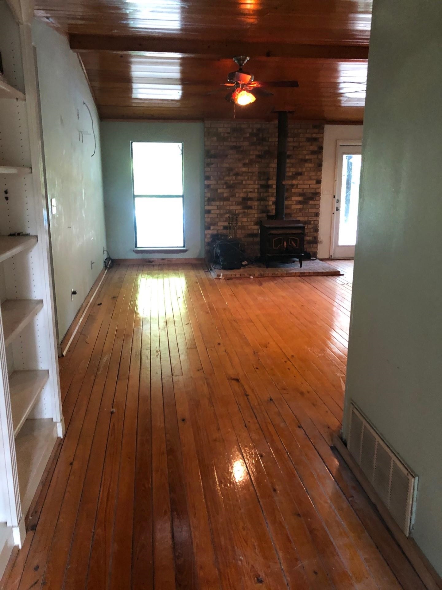 8101 Hugh Lane