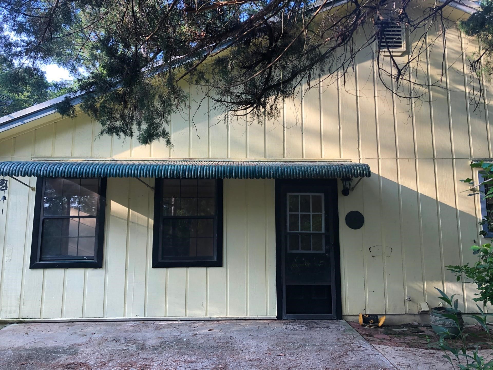 8101 Hugh Lane