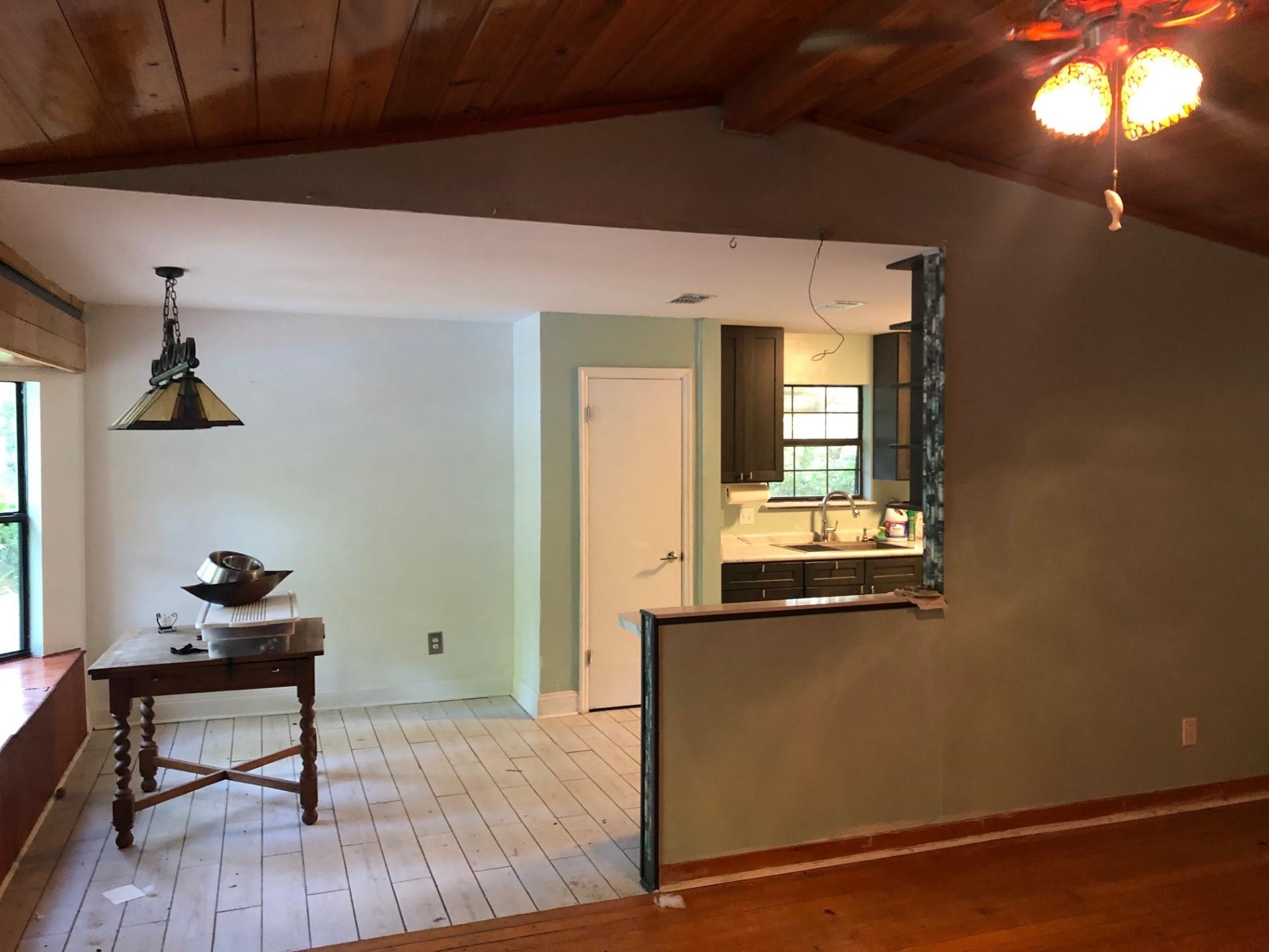 8101 Hugh Lane