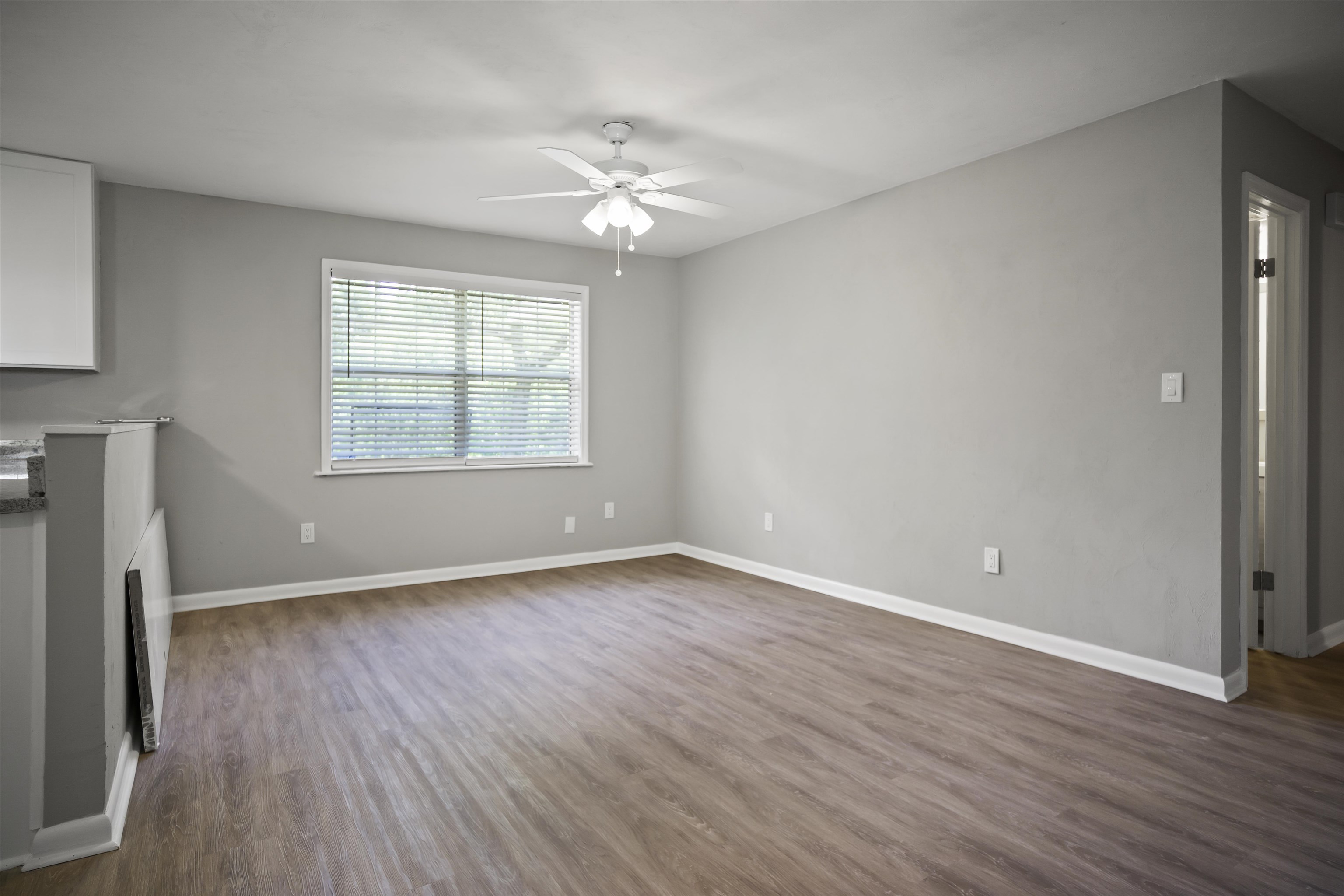 1587 Lonnie Road