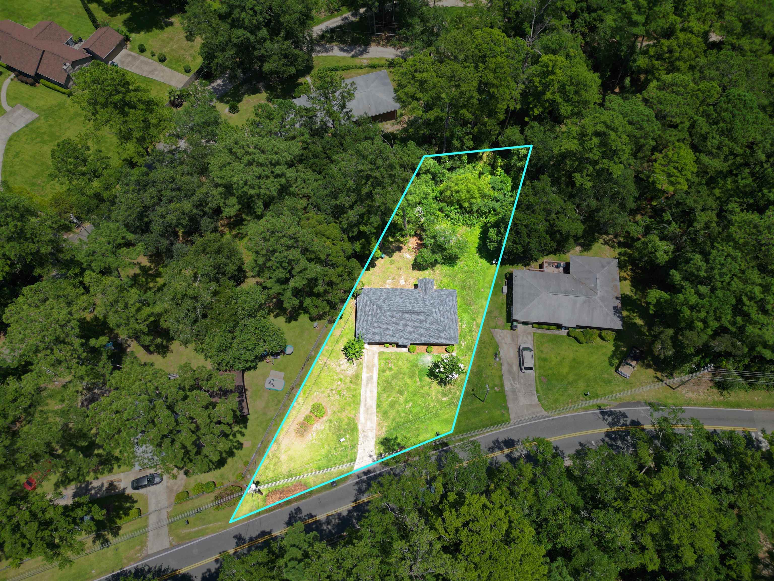 1587 Lonnie Road