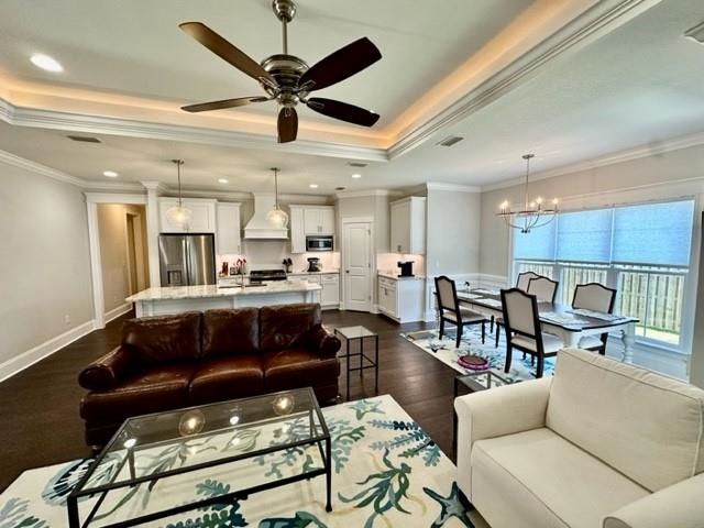 5201 Royal Fern Circle
