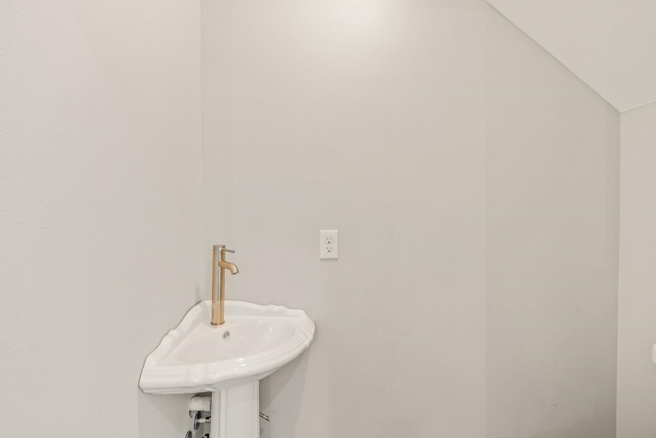 1460 Willow Bend Way Unit: 2