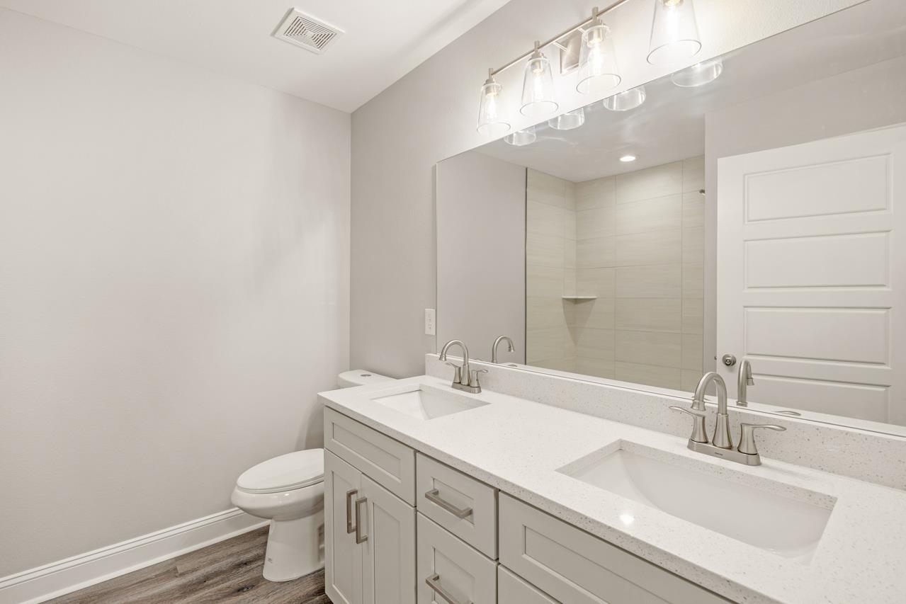 1460 Willow Bend Way Unit: 2