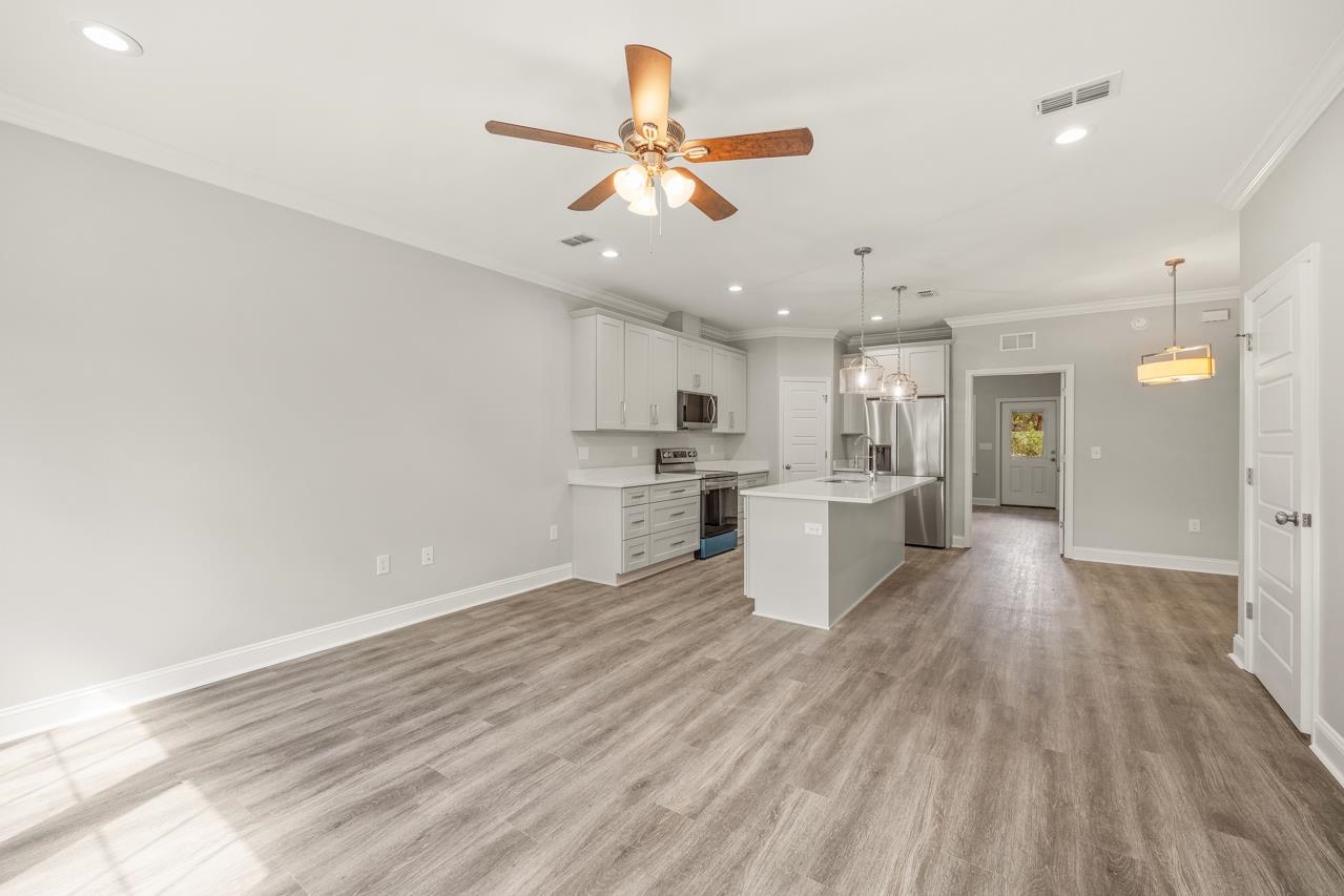1460 Willow Bend Way Unit: 2