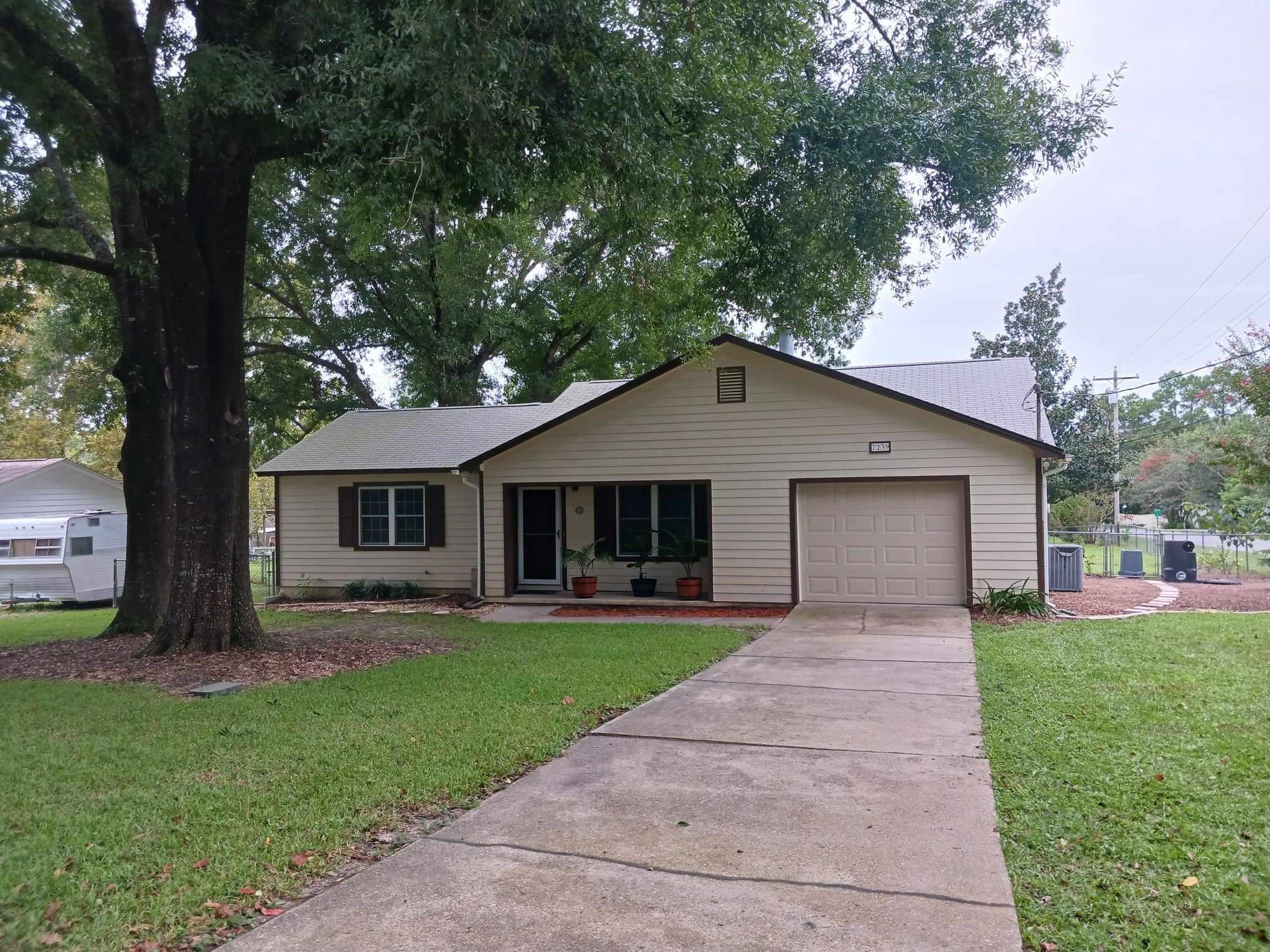 7239 Old Bainbridge Road