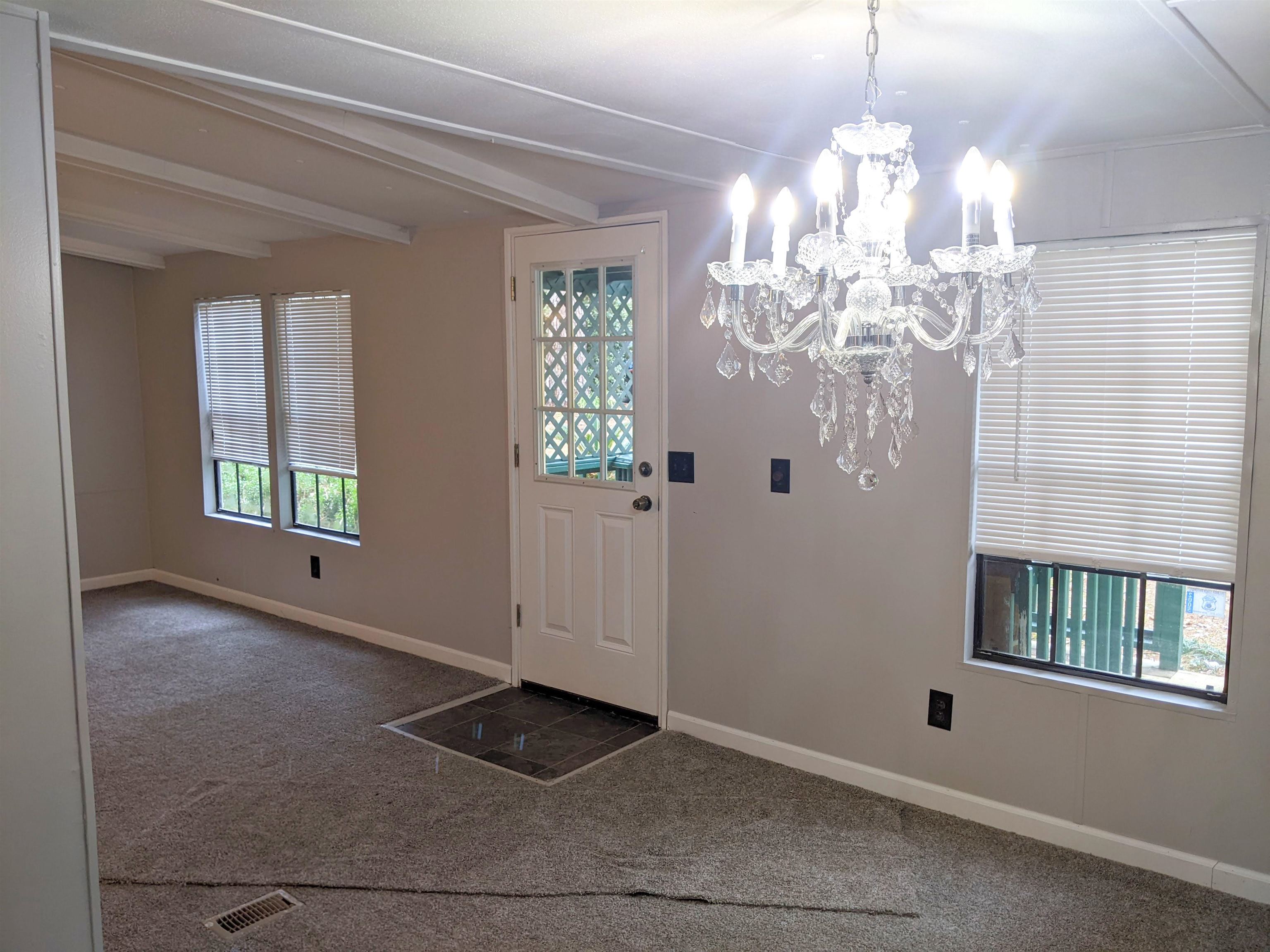 1117 Doves Hollow Lane