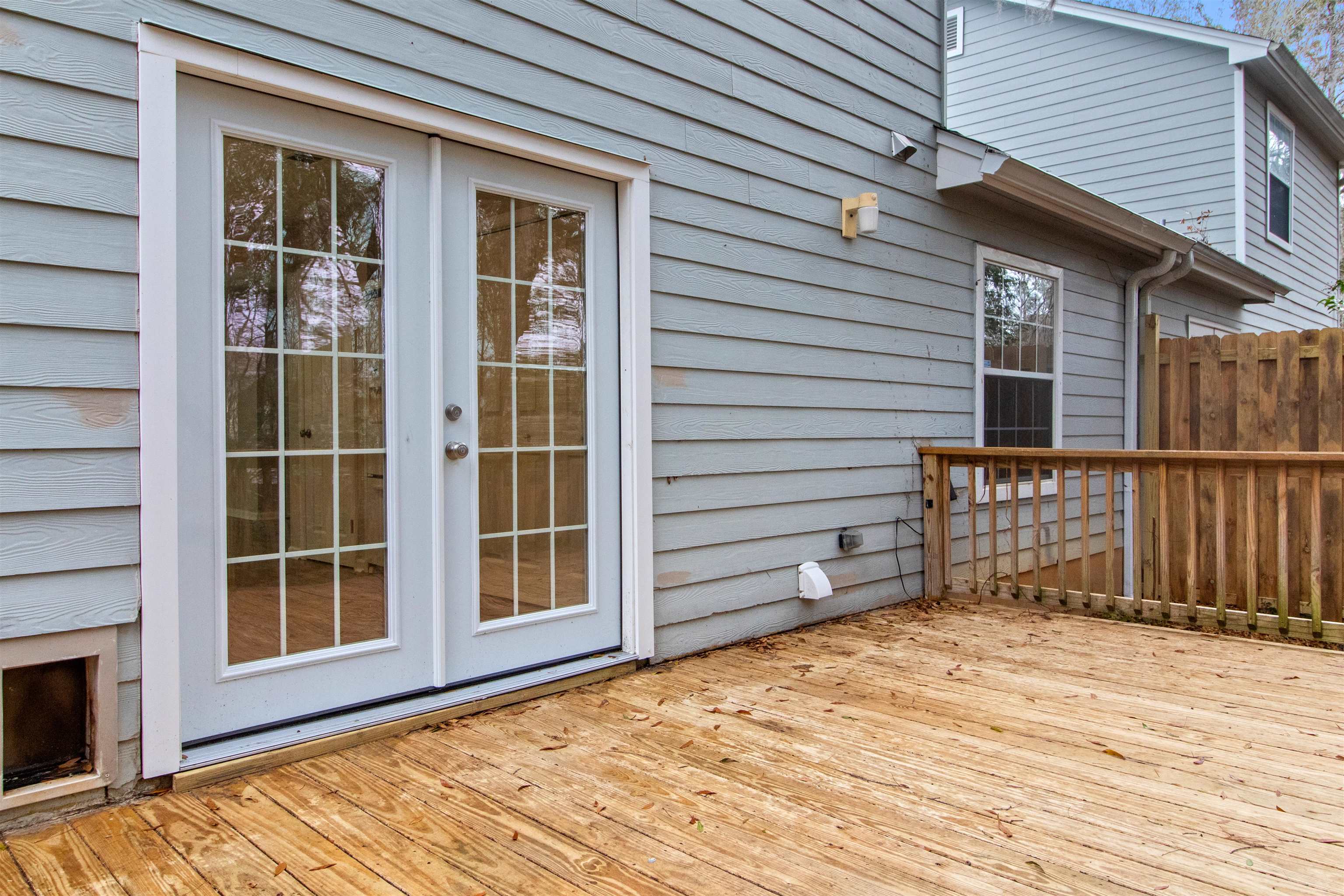 2854 Manila Palm Court