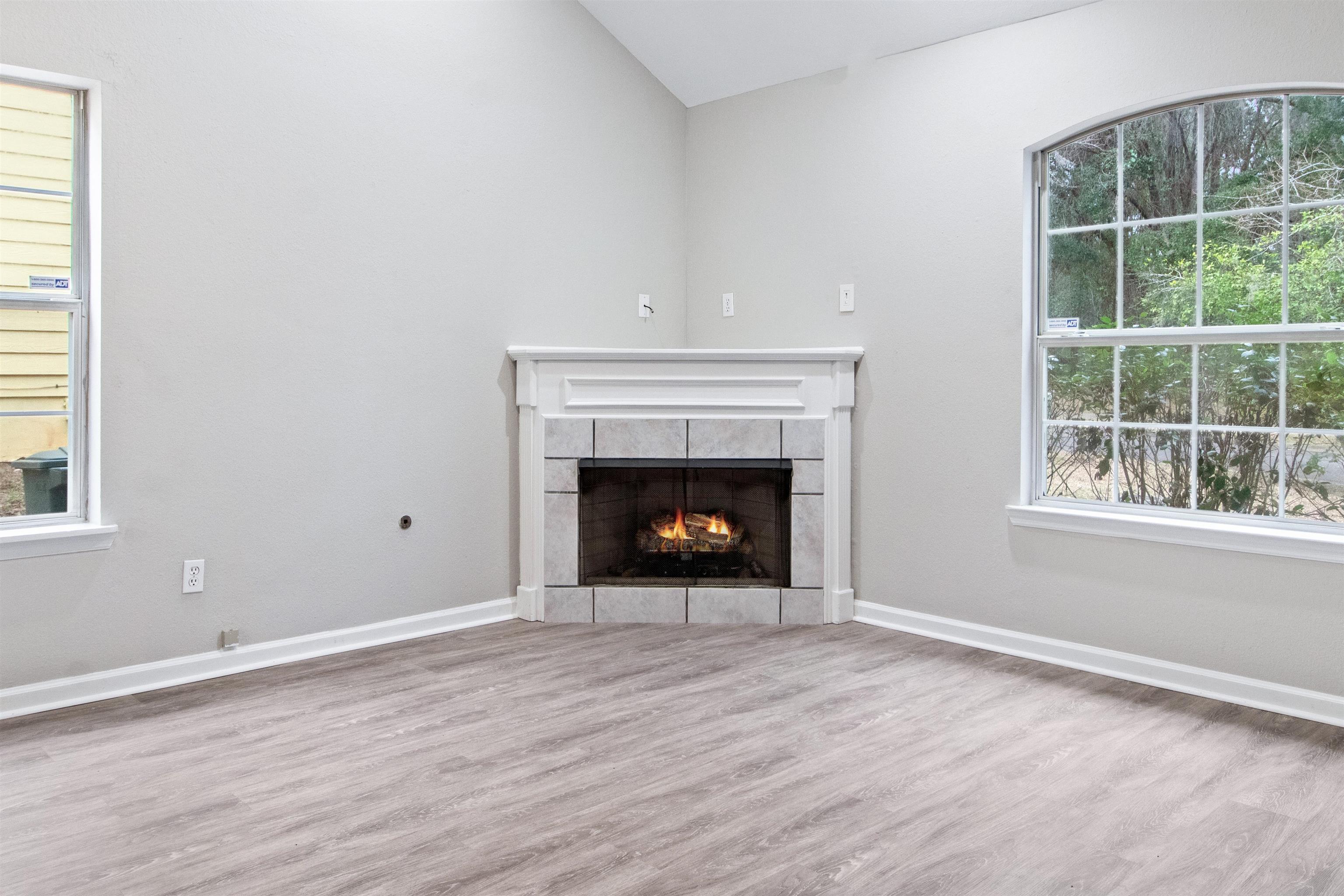 2854 Manila Palm Court