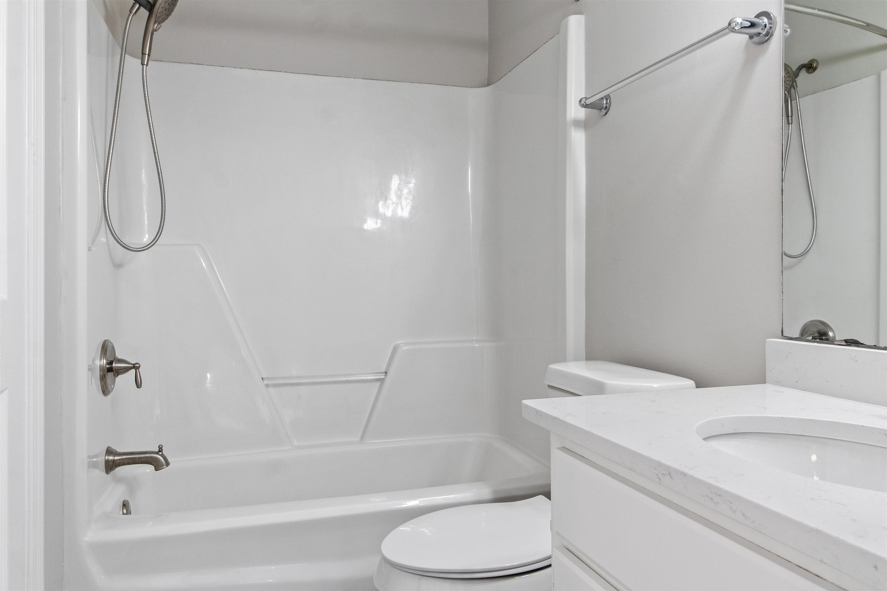 2854 Manila Palm Court