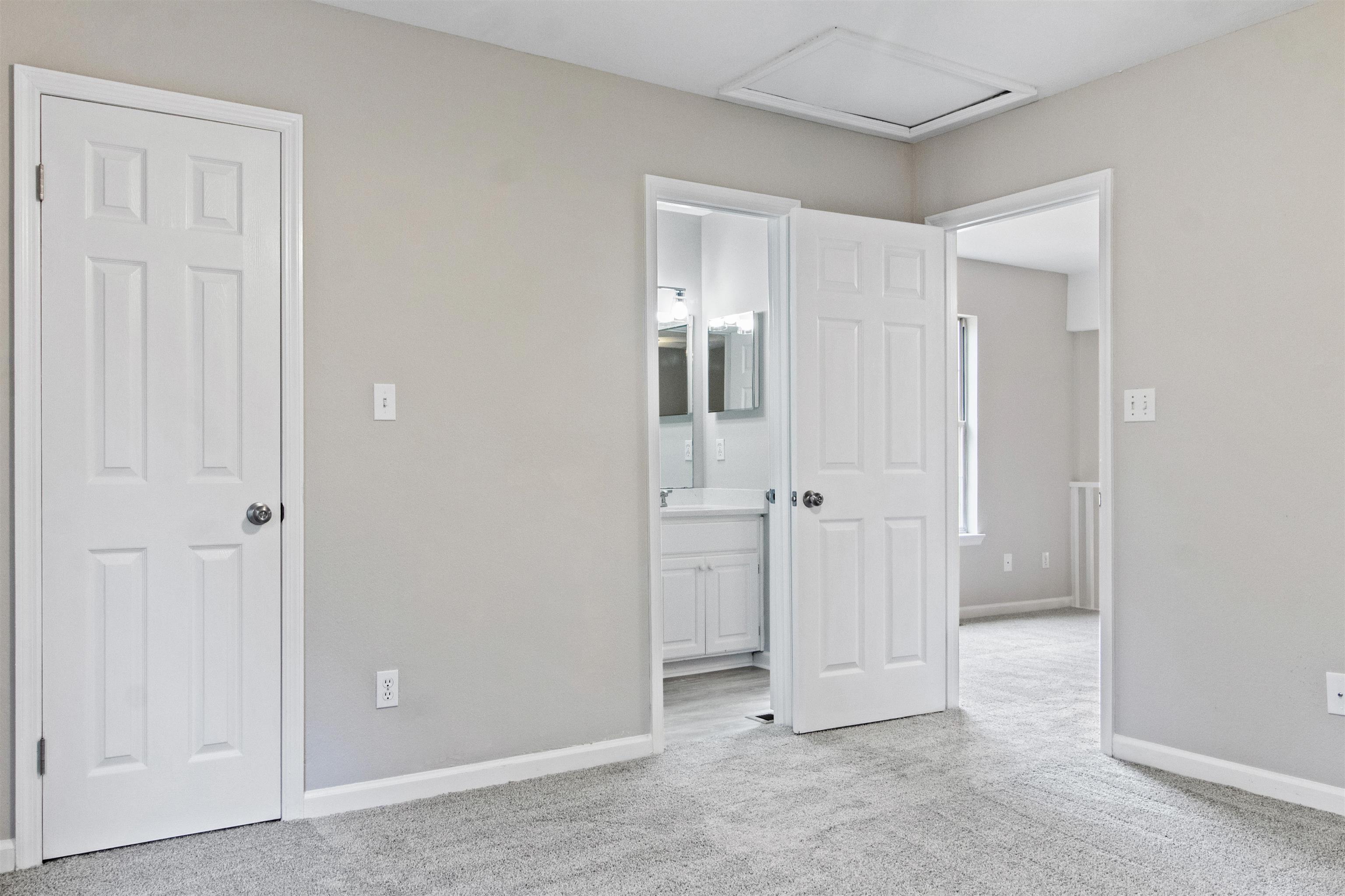 2854 Manila Palm Court