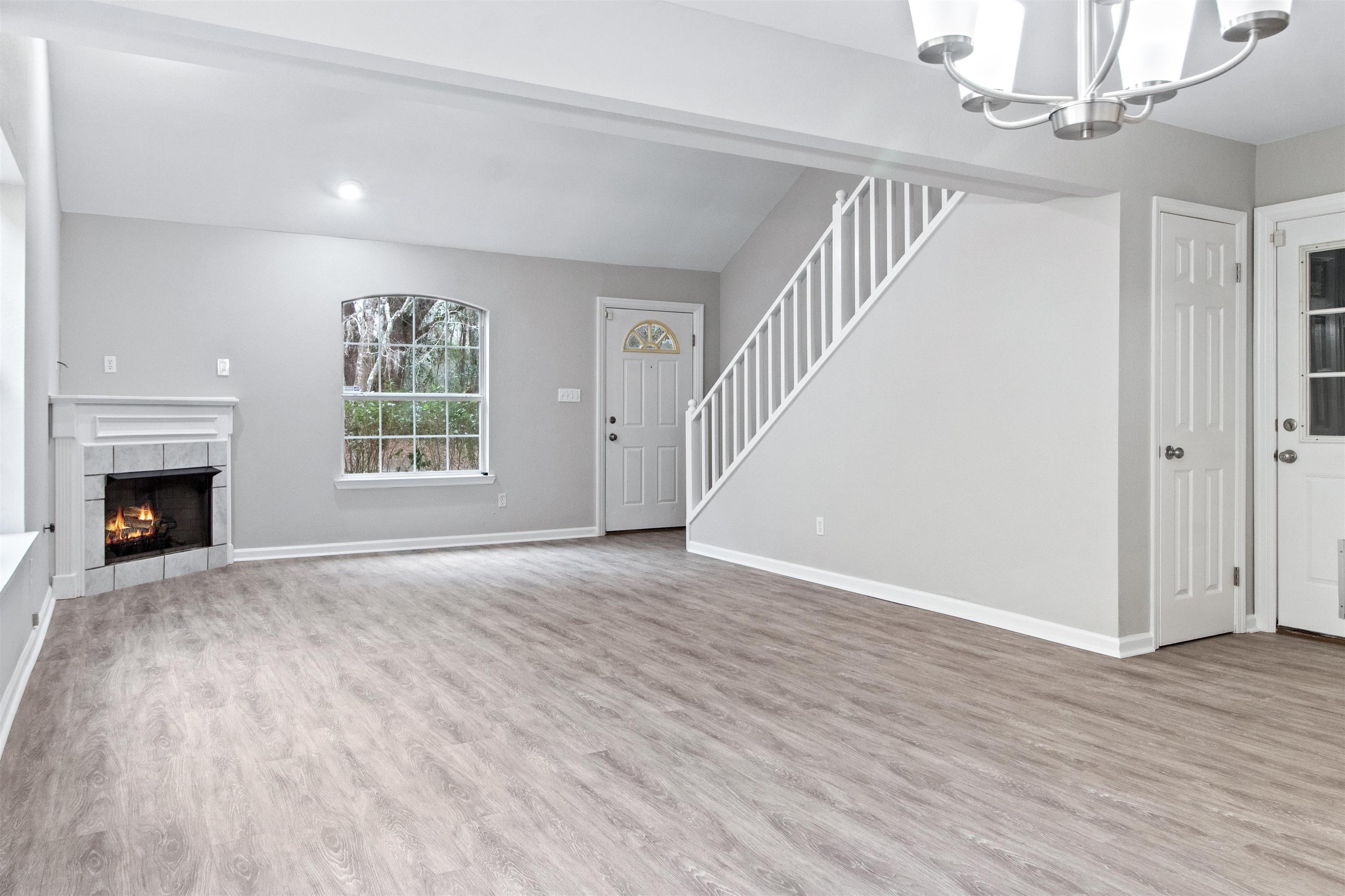 2854 Manila Palm Court