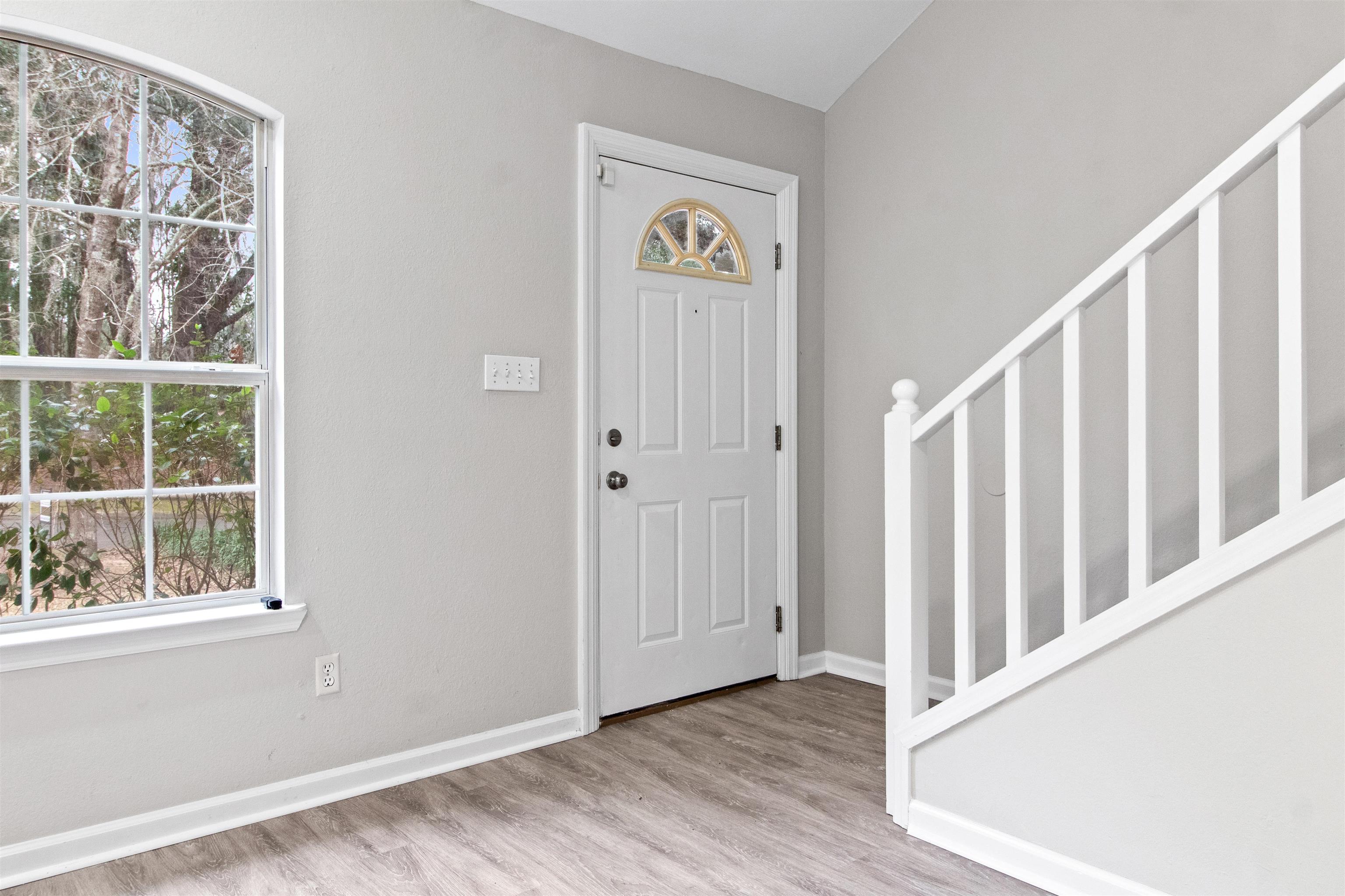 2854 Manila Palm Court