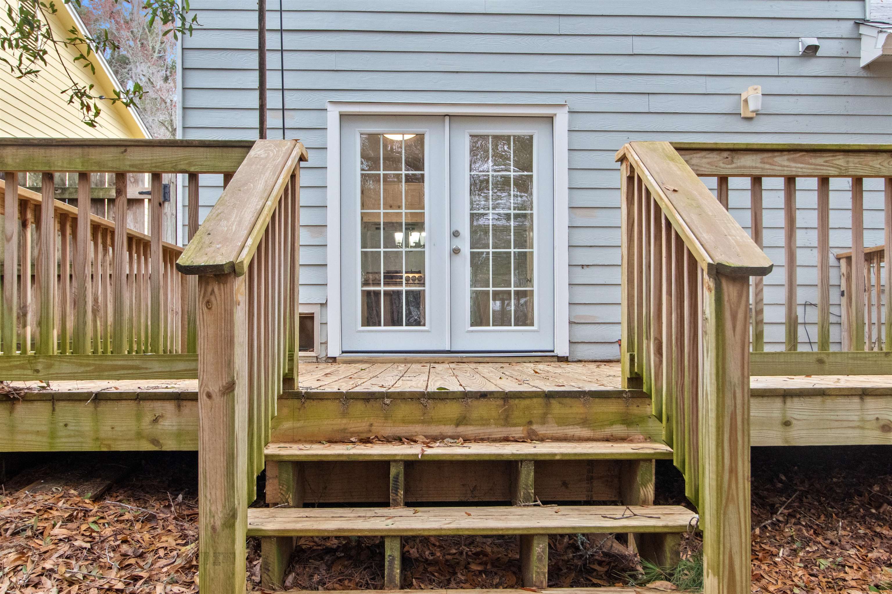 2854 Manila Palm Court