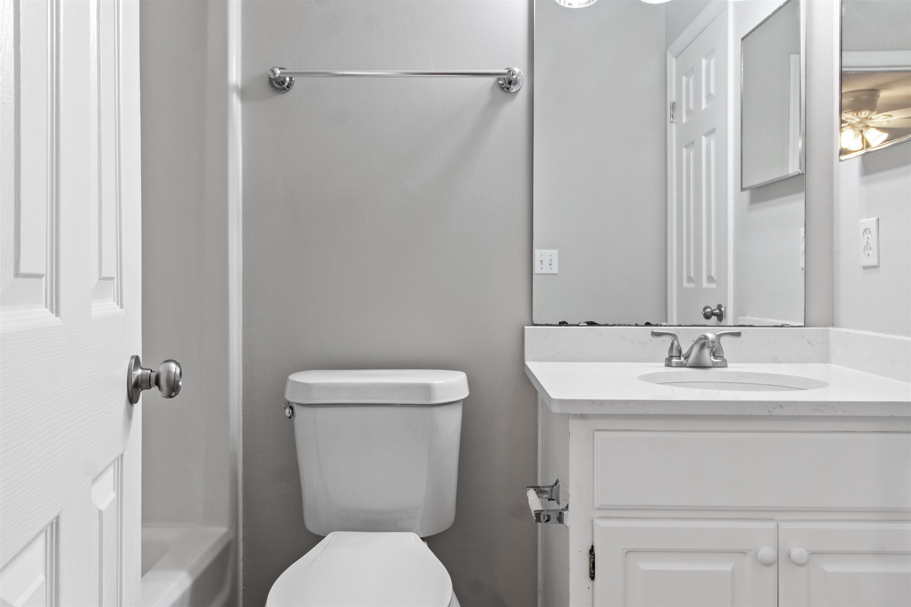 2854 Manila Palm Court