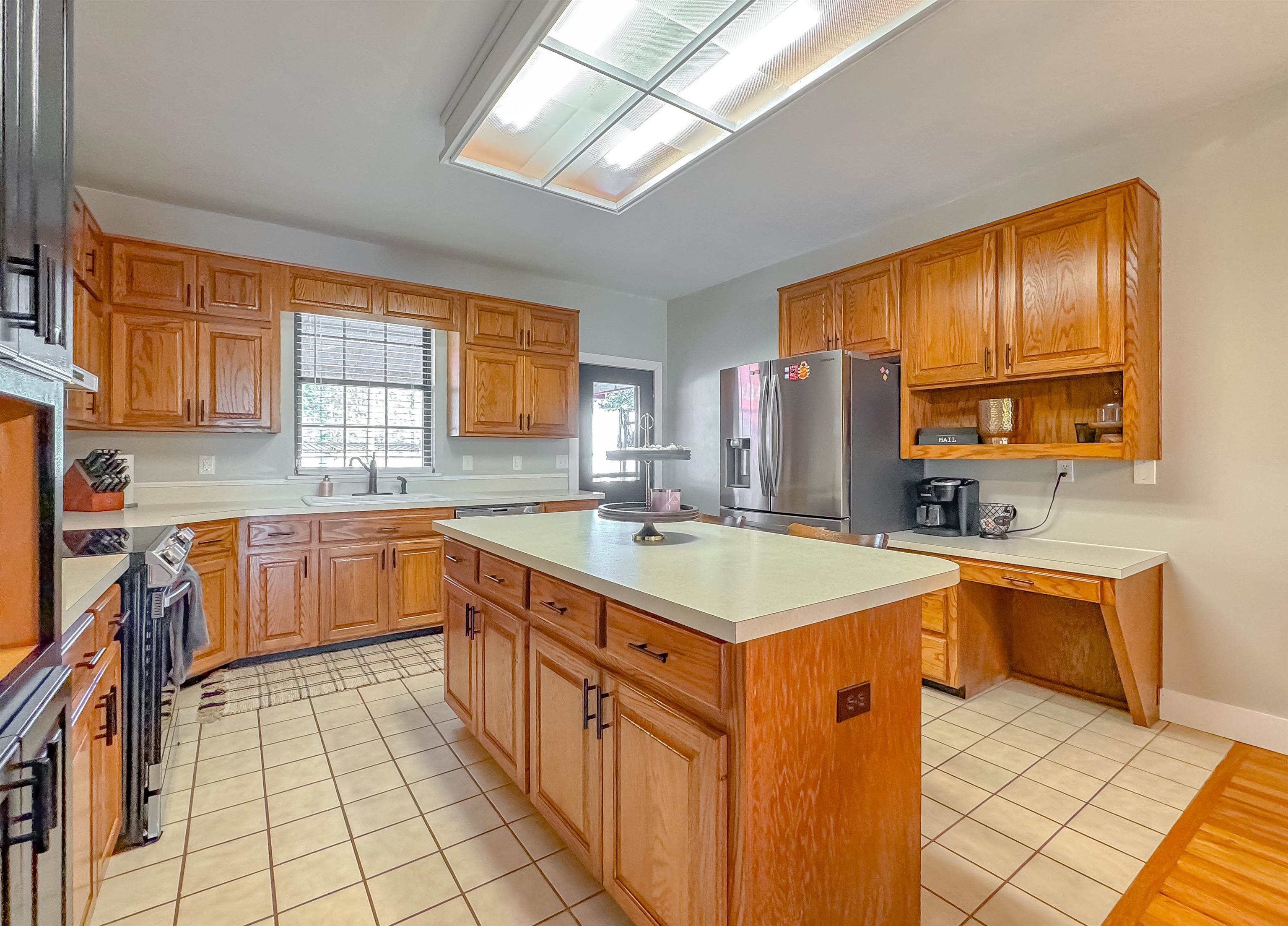 998 Bannerman Road