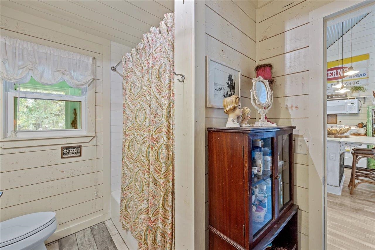 311 Chinquapin Way
